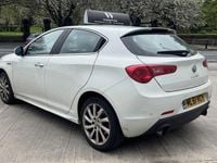 Used Alfa Romeo Giulietta Veloce 170 HP (125 kW) 2011 White Hatchback