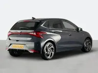 Begagnad Hyundai i20 Premium 100 HK (73 kW) 2021 Grå Halvkombi