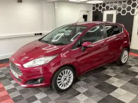 Used Ford Fiesta Titanium 125 HP (91 kW) 2014 Red Hatchback