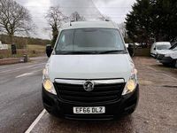 Second-hand Vauxhall Movano 130 CP (95 kW) 2016 Alb Monovolum