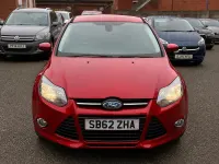 Used Ford Focus Zetec 115 HP (84 kW) 2012 Red Hatchback