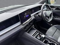 Used VW Touran R-line 150 HP (110 kW) 2025 Green MPV