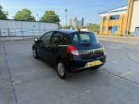 Used Renault Clio 75 HP (55 kW) 2011 Black Hatchback