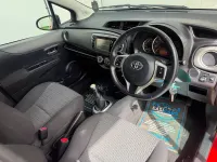 Used Toyota Yaris 101 HP (74 kW) 2013 Red Hatchback