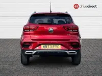 Używany MG ZS Exclusive 111 KM (81 kW) 2023 Czerwony SUV
