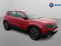 Begagnad Jeep Avenger Altitude 101 HK (74 kW) 2024 Röd SUV