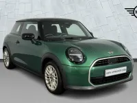Used Mini Cooper Hatch 154 HP (113 kW) 2024 Green Hatchback