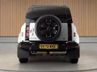 Used Land Rover Defender Dynamic 250 HP (183 kW) 2022 Hakuba silver SUV