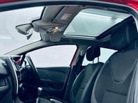Used Renault Clio IV Dynamique 90 HP (66 kW) 2017 Red Hatchback