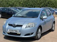 Used Toyota Auris 2009 Blue Hatchback