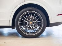 Used Porsche Cayenne 462 HP (339 kW) 2020 White SUV