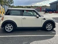 Used Mini Cooper D Hatch 112 HP (82 kW) 2014 White Hatchback