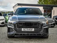 Begagnad Audi Q8 Black Edition 286 HK (210 kW) 2022 Grå SUV
