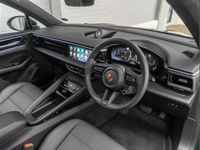Used Porsche Macan 264 kW (360 HP) 2025 Green SUV