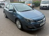 Used Vauxhall Astra 2014 Blue Hatchback