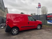 Usado Fiat Doblò 90 HP (66 kW) 2013 Vermelho Monovolume