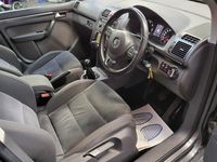 Used VW Touran Sport 140 HP (102 kW) 2013 Grey MPV