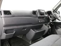 Used Vauxhall Movano Edition 135 HP (99 kW) 2021 White