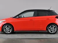 Usado Hyundai i20 84 CV (61 kW) 2019 Rojo Utilitario