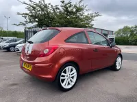 Second-hand Vauxhall Corsa 2014 Roșu Hatchback