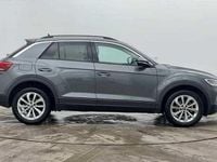 Usado VW T-Roc 150 HP (110 kW) 2025 SUV