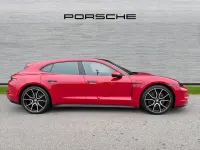 Used Porsche Taycan 350 kW (476 HP) 2023 Red Estate