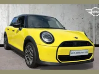 Used Mini Cooper Classic 200 HP (147 kW) 2024 Yellow Hatchback