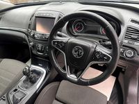 Used Vauxhall Insignia SRi 163 HP (119 kW) 2015 Silver Estate