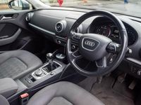 Begagnad Audi A3 110 HK (80 kW) 2015 Grå Halvkombi