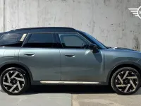Used Mini Countryman 215 HP (158 kW) 2025 Green SUV