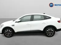 Used Renault Arkana Evolution 143 HP (105 kW) 2023 White SUV