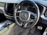 Used Volvo XC60 R-Design 340 HP (250 kW) 2020 Black SUV