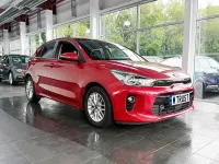 Used Kia Rio 83 HP (61 kW) 2017 Red Hatchback