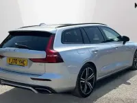 Usado Volvo V60 R-Design 247 HP (181 kW) 2020 Carrinha