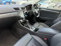 Usado Skoda Superb SE L 147 CV (108 kW) 2023 Gris Utilitario