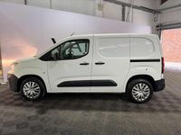 Used Peugeot Partner 2019 White MPV