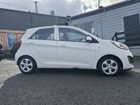 Used Kia Picanto 68 HP (50 kW) 2014 White Hatchback