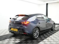 Begagnad Mazda 3 Inclusive 2019 Blå Halvkombi