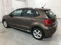 Usado VW Polo SE 90 HP (66 kW) 2015 Castanho Citadino