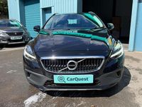 Usado Volvo V40 Pro 2018 Negro Utilitario
