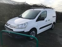 Used Citroën Berlingo 90 HP (66 kW) 2014 White MPV