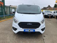 Begagnad Ford Transit Custom Limited 130 HK (95 kW) 2021 Vit Van
