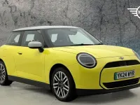 Used Mini Cooper Hatch 133 kW (181 HP) 2024 Yellow Hatchback