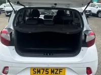 Used Hyundai i10 Premium 79 HP (58 kW) 2025 White Hatchback