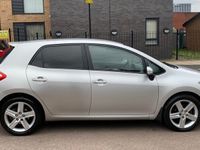 used Toyota Auris 1.6 V-Matic SR 5dr ULEZ Manual