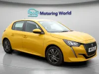 Usado Peugeot 208 Active Premium 102 HP (75 kW) 2022 Amarelo Citadino