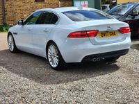 Usado Jaguar XE Portfolio 180 HP (132 kW) 2017 Branco Sedan