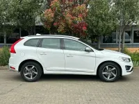 Used Volvo XC60 R-Design 181 HP (133 kW) 2014 White SUV