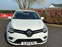 Used Renault Clio IV Dynamique 90 HP (66 kW) 2017 White Hatchback
