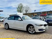 Used BMW 318 Sport Line 2014 White Sedan
